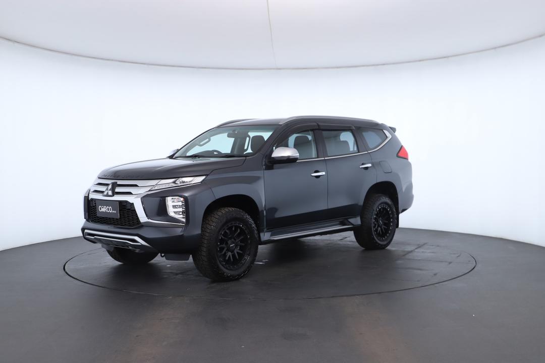 Exterior view frame 5