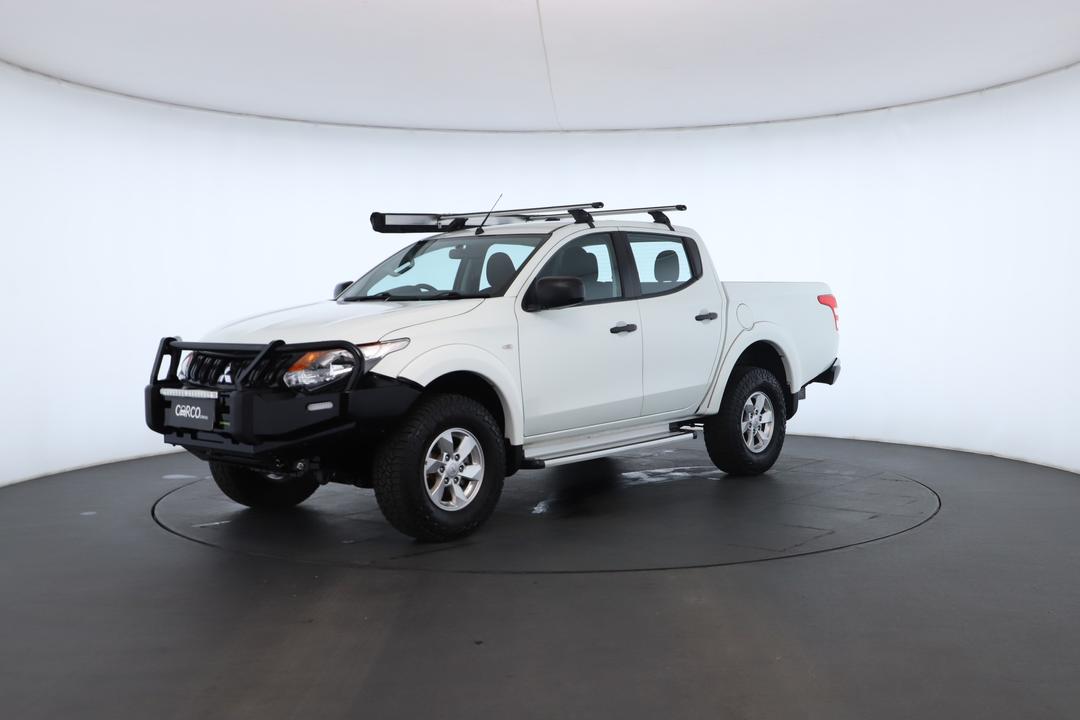 Exterior view frame 5