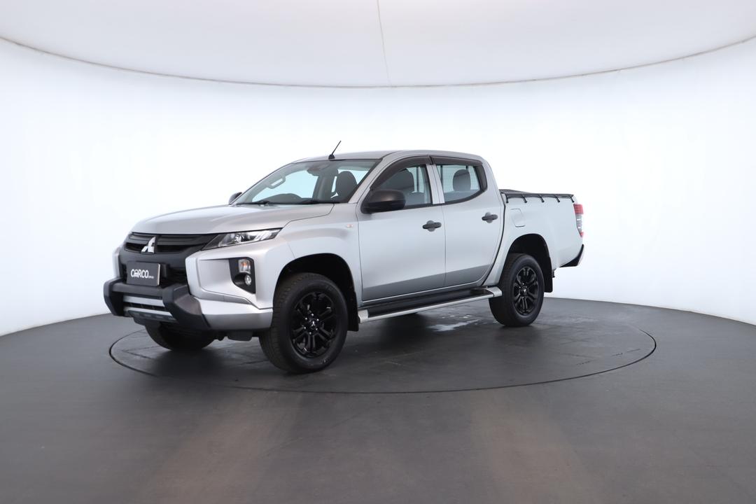 Exterior view frame 5