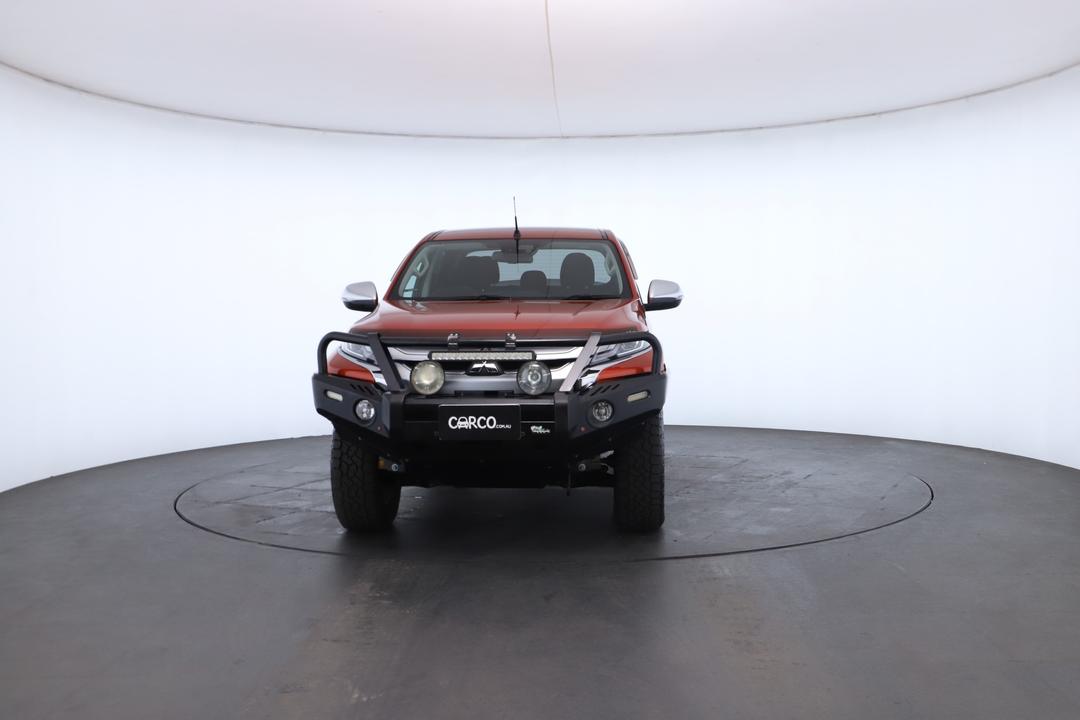 Exterior view frame 3