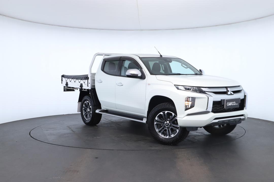 Exterior view frame 0