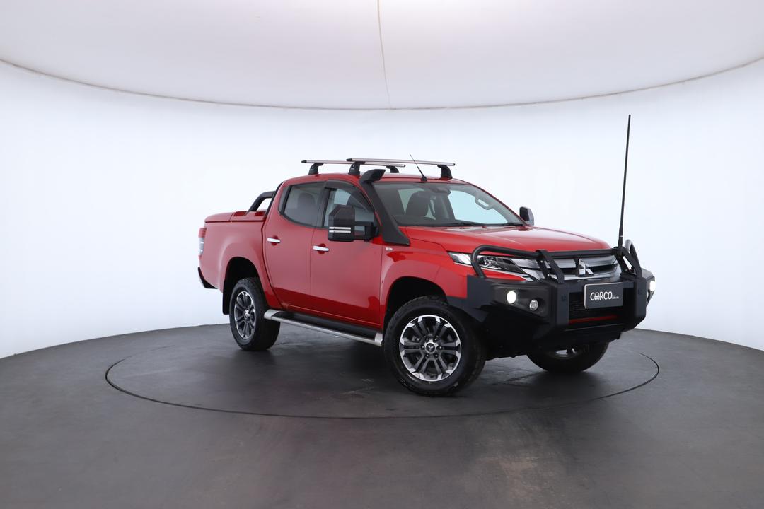 Exterior view frame 0