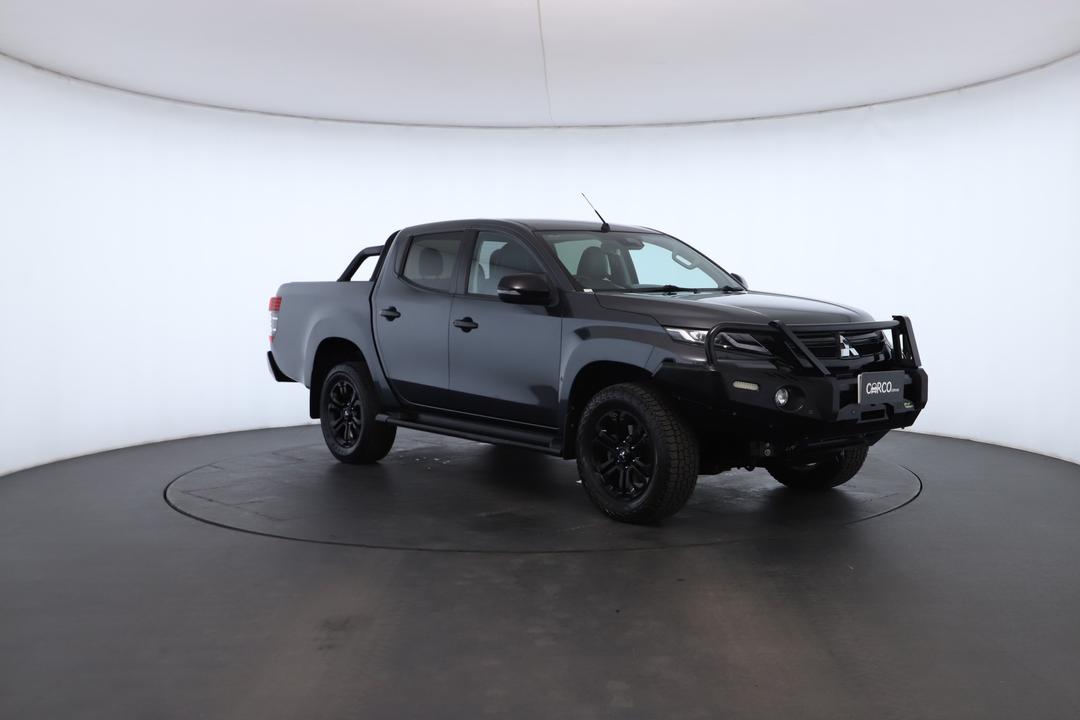 Exterior view frame 1