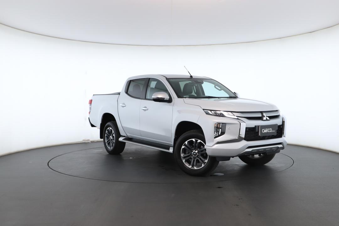 Exterior view frame 0