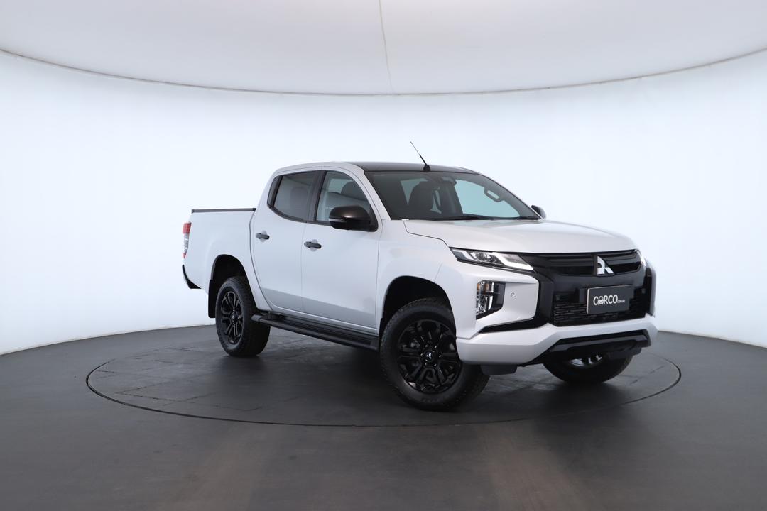 Exterior view frame 0