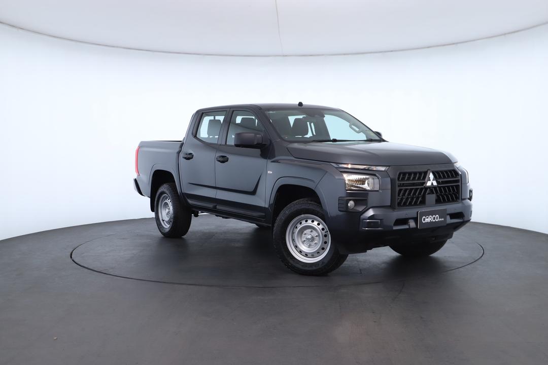 Exterior view frame 0