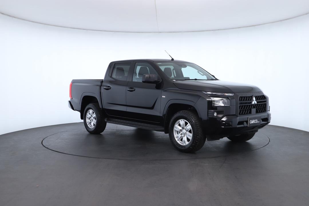 Exterior view frame 1