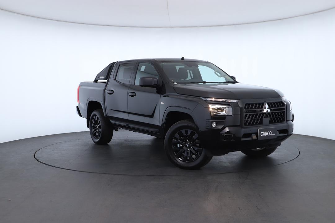 Exterior view frame 0