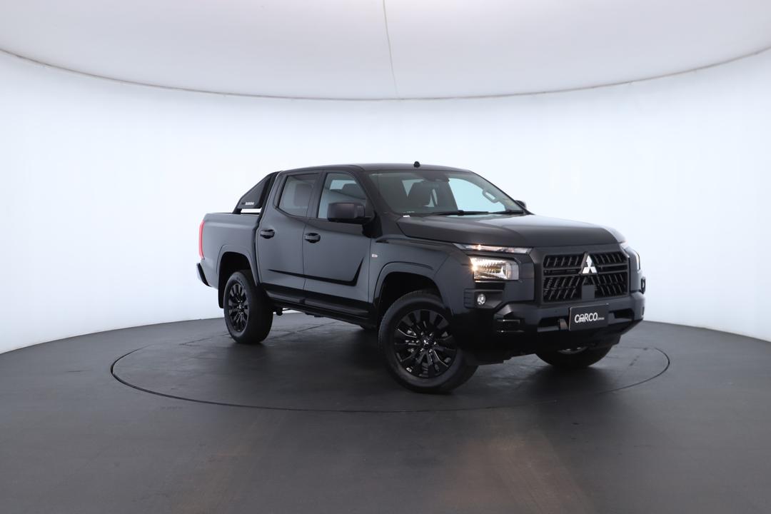 Exterior view frame 0