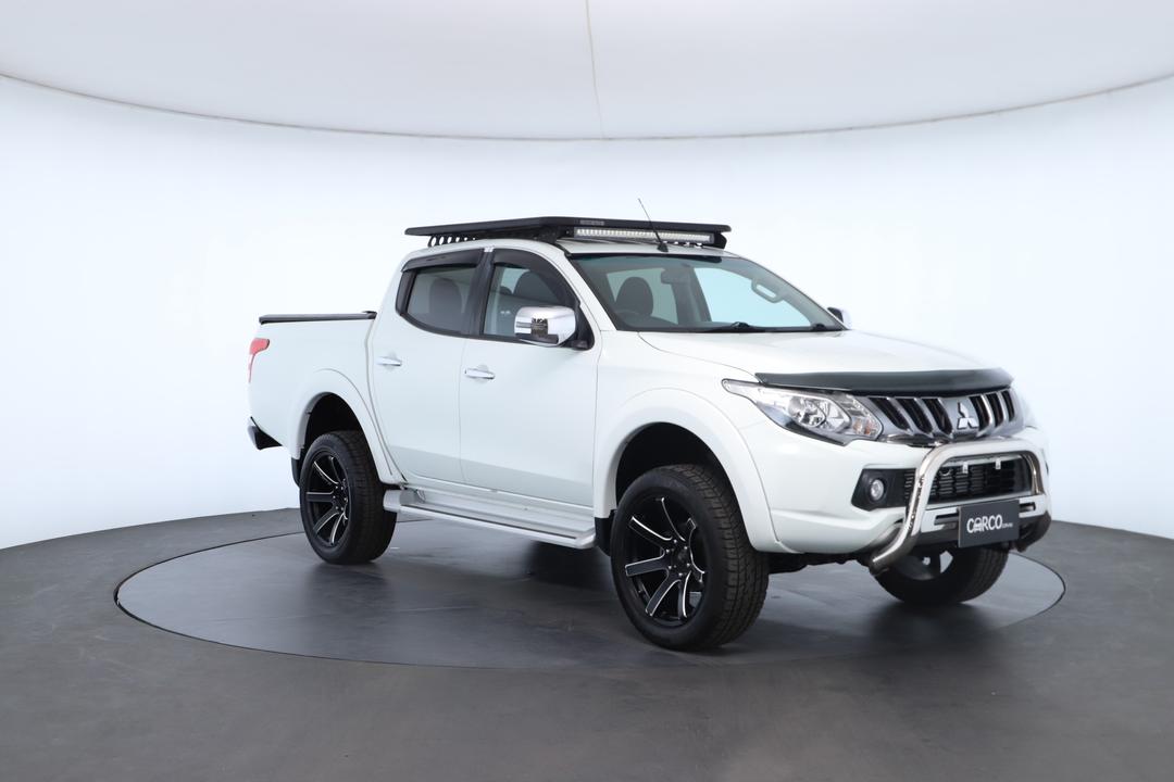 Exterior view frame 1