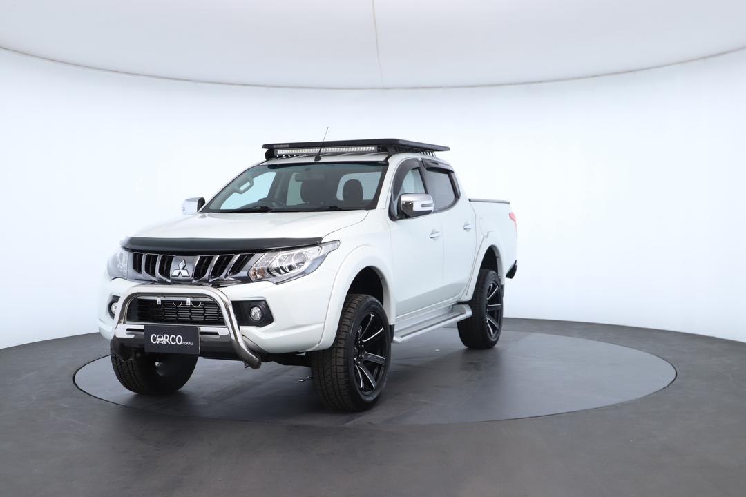 Exterior view frame 4