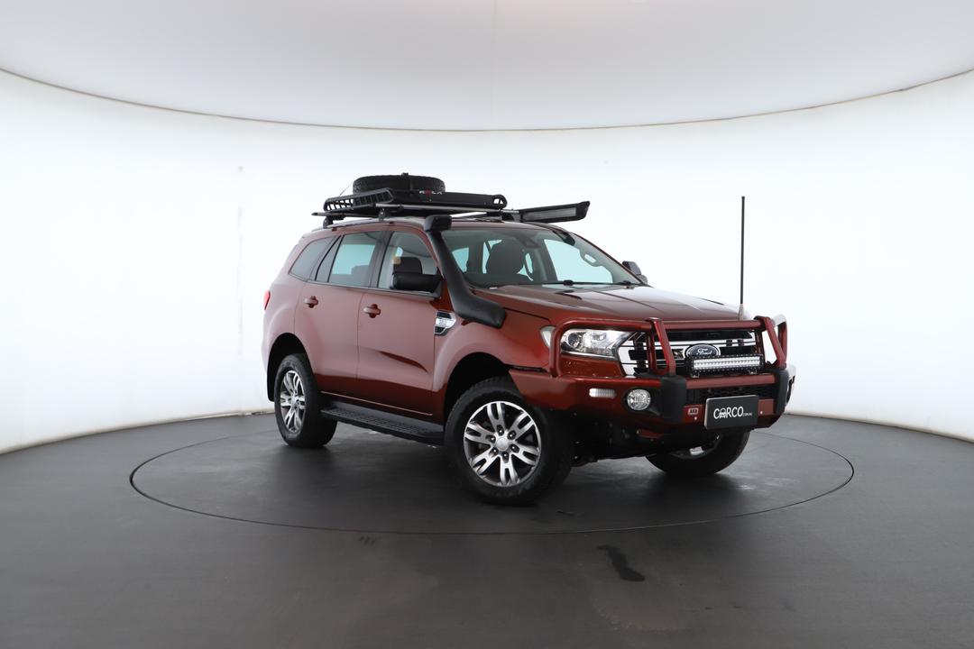 Exterior view frame 0