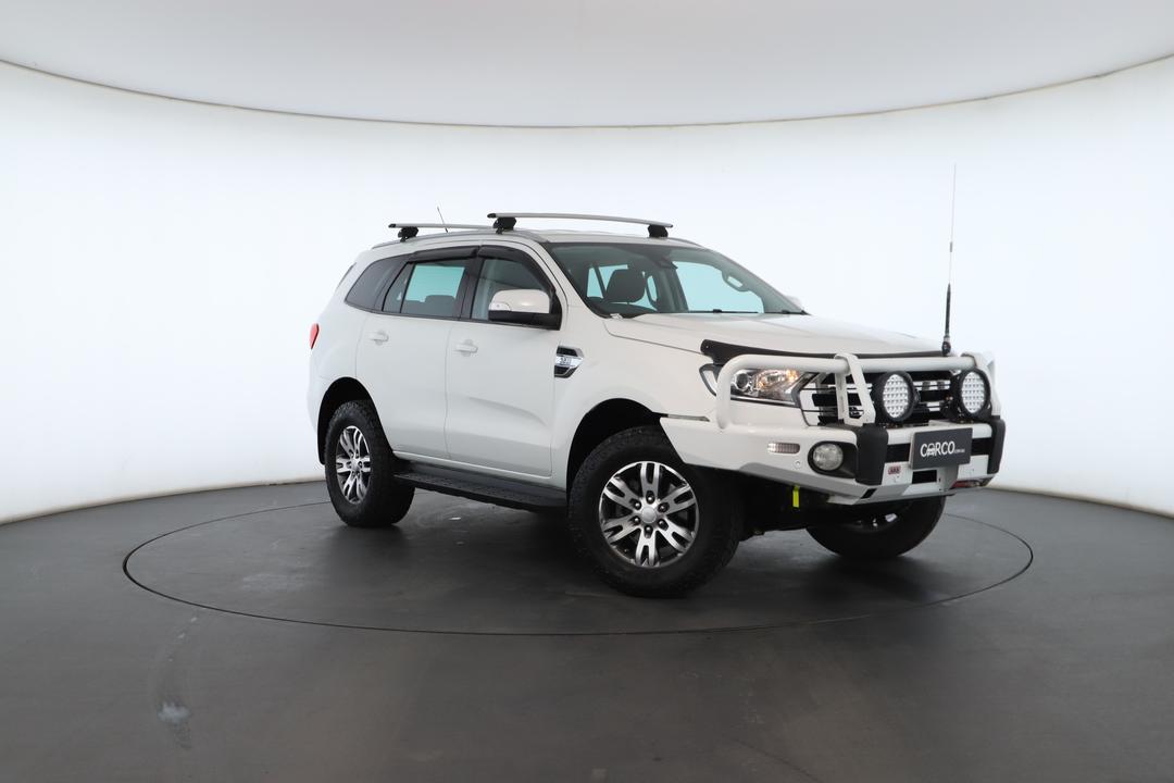 Exterior view frame 0