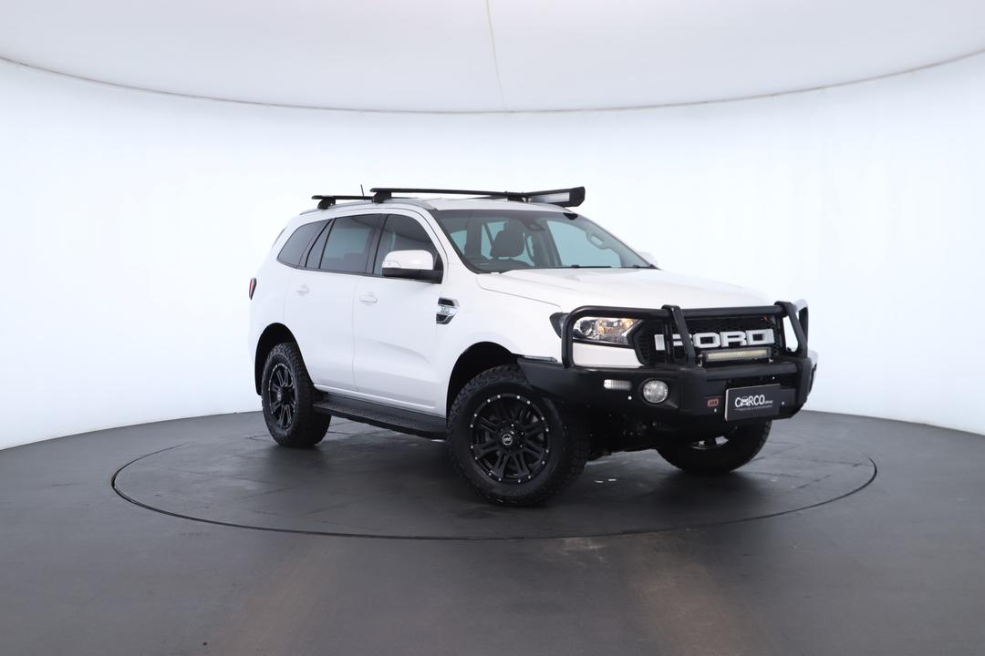 Exterior view frame 0