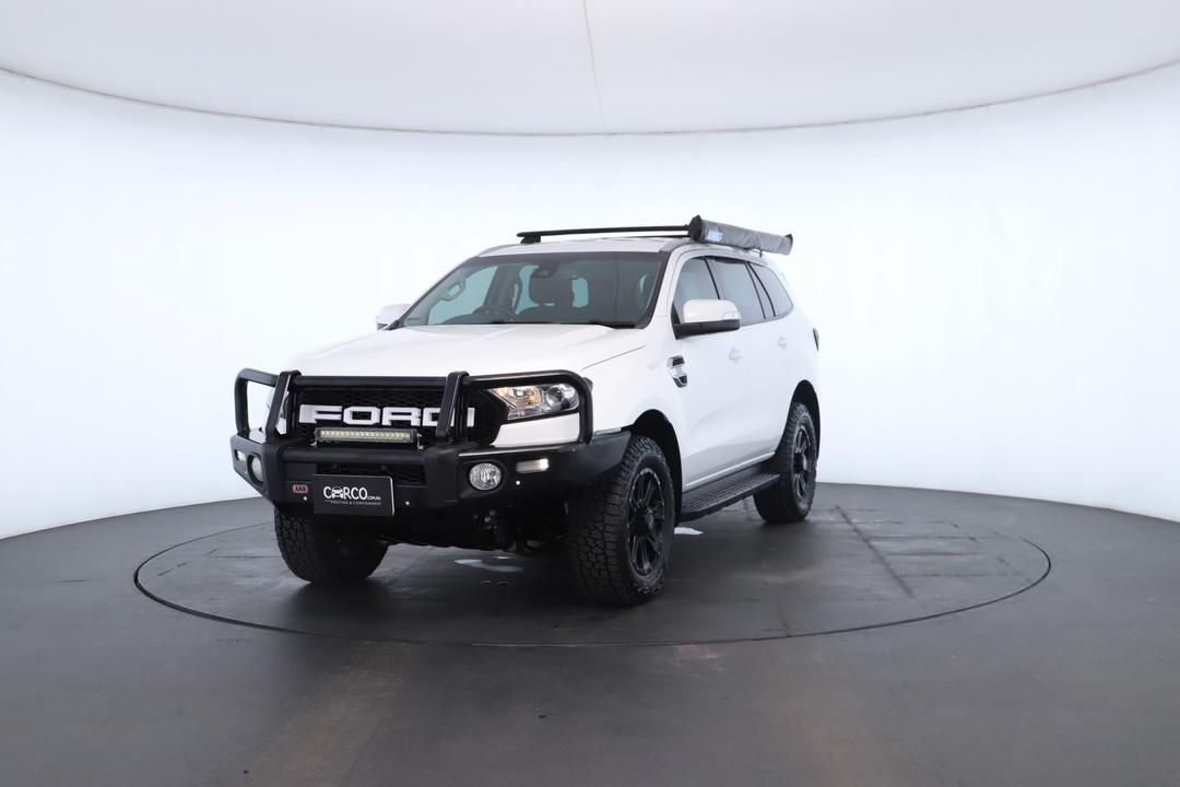 Exterior view frame 4