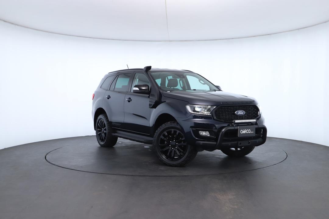 Exterior view frame 0