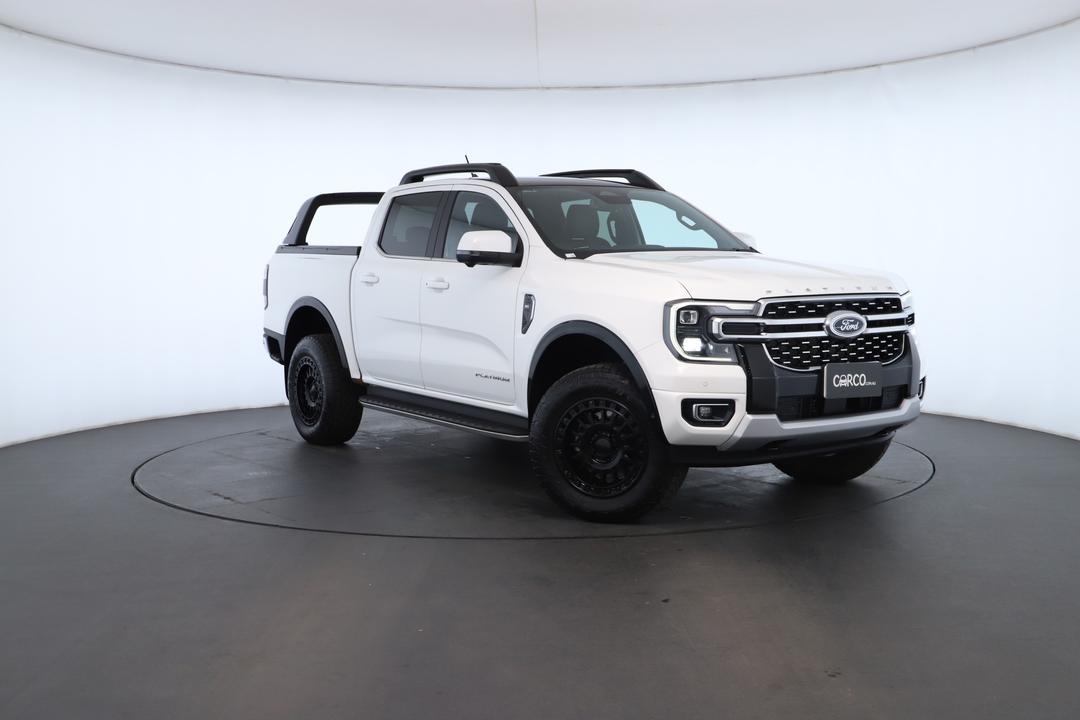 Exterior view frame 0