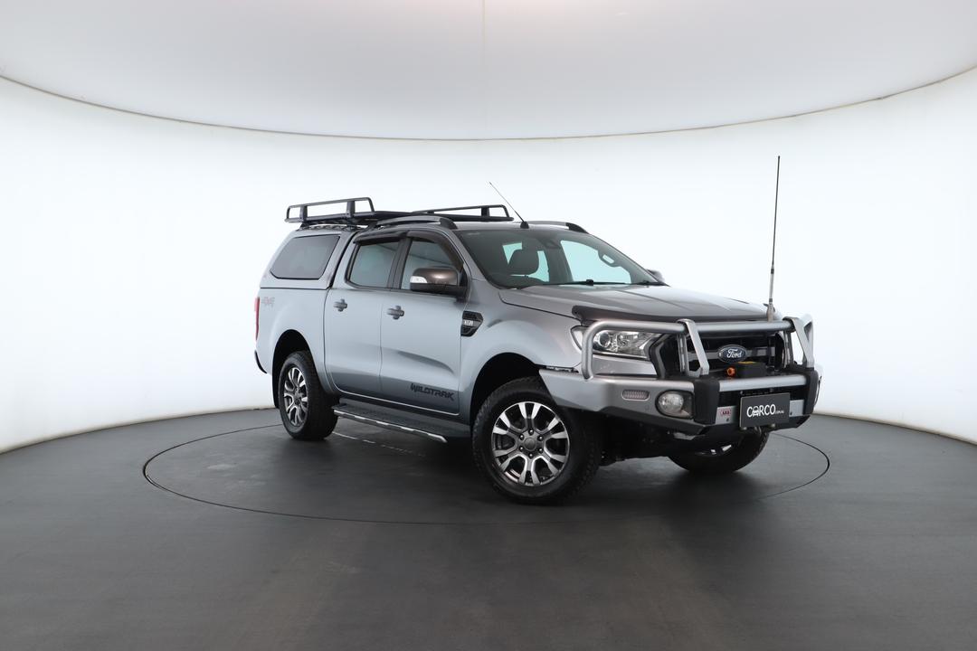 Exterior view frame 0