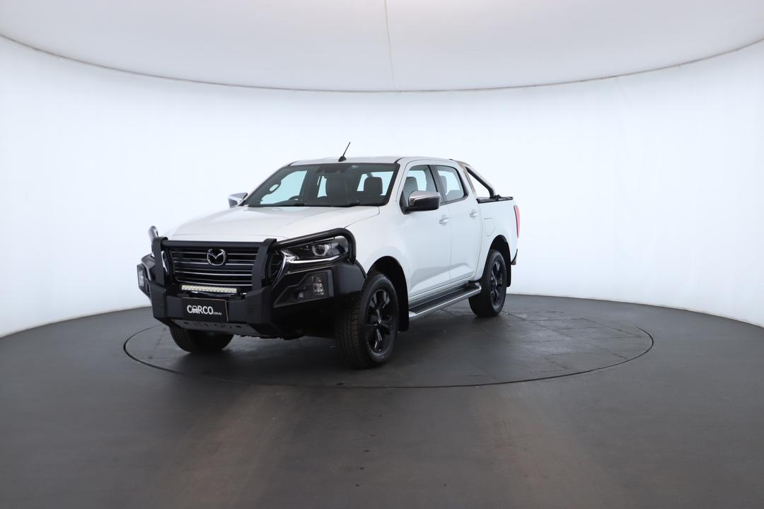 Exterior view frame 4