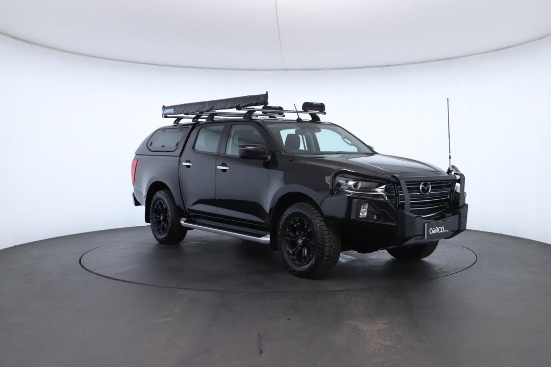 Exterior view frame 1