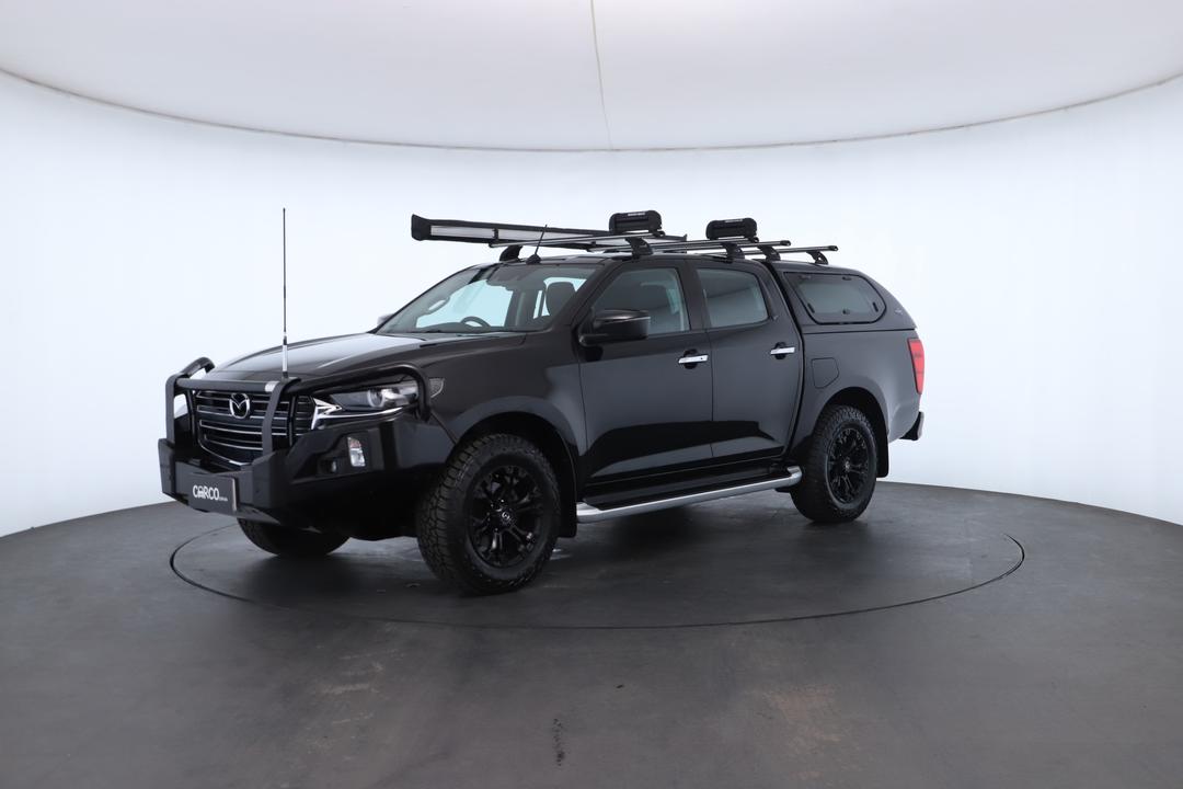 Exterior view frame 5