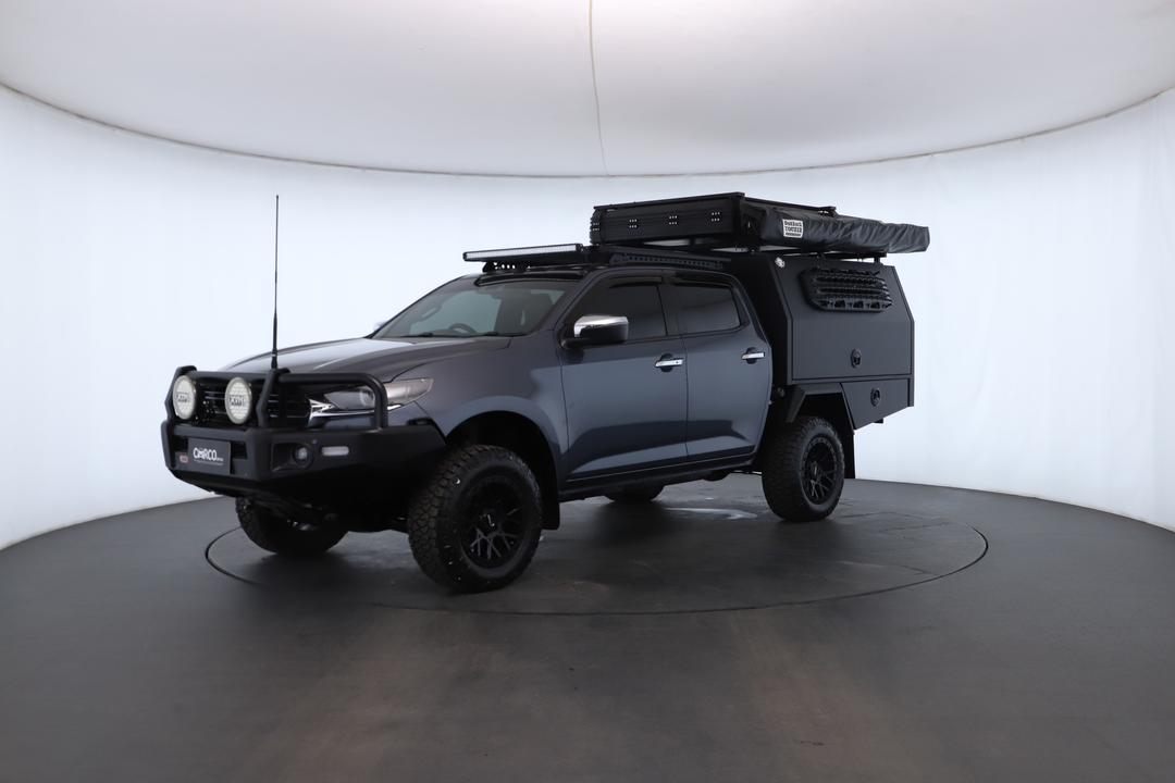 Exterior view frame 5