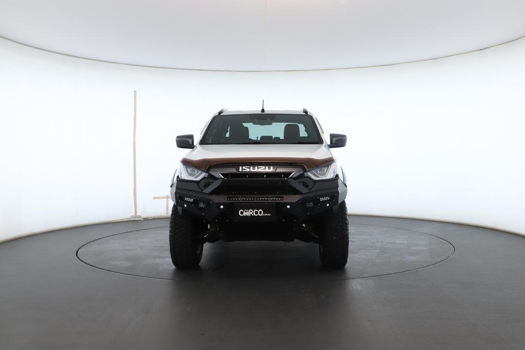 Exterior view frame 3