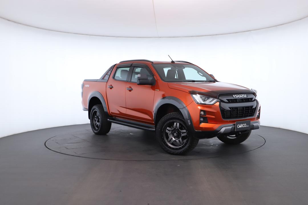 Exterior view frame 0