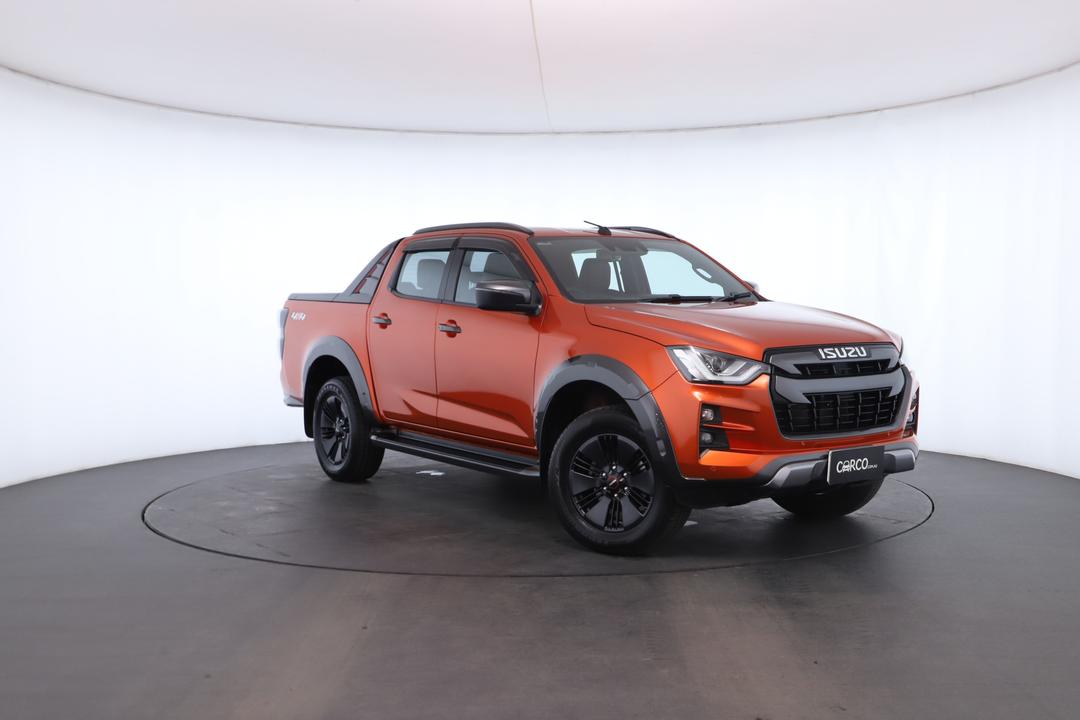 Exterior view frame 0