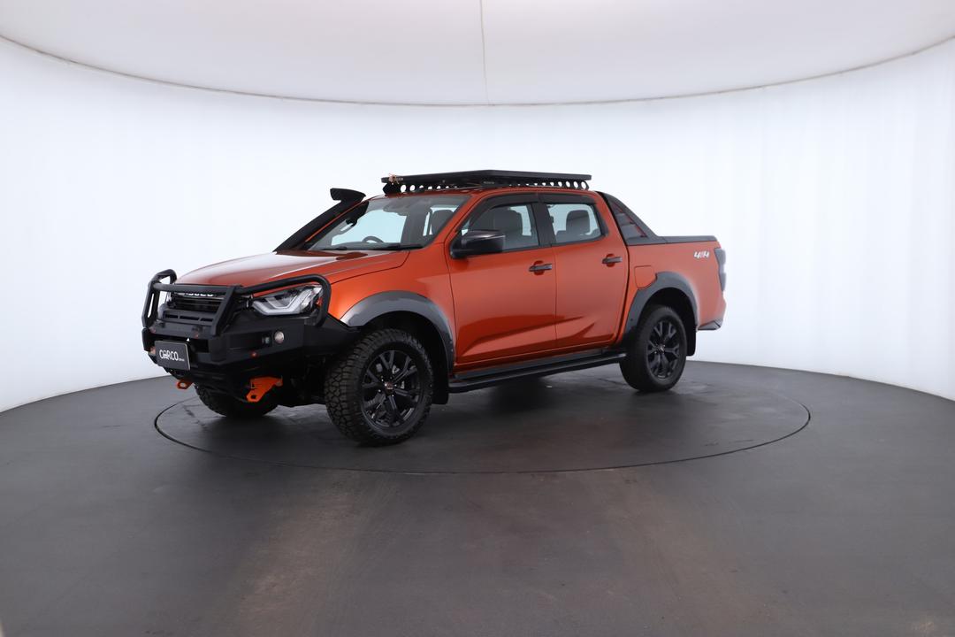 Exterior view frame 5