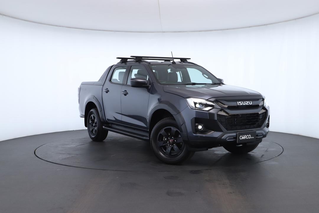 Exterior view frame 0