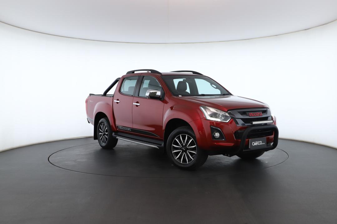 Exterior view frame 0