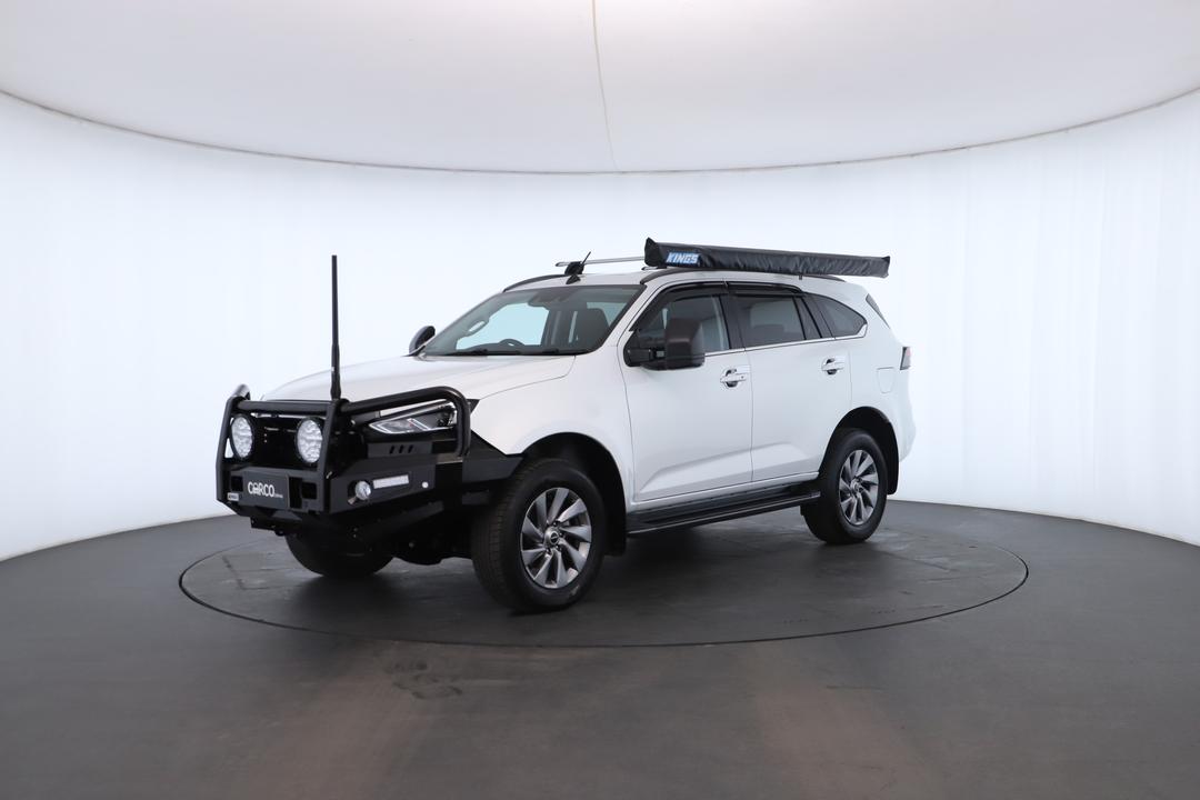 Exterior view frame 5