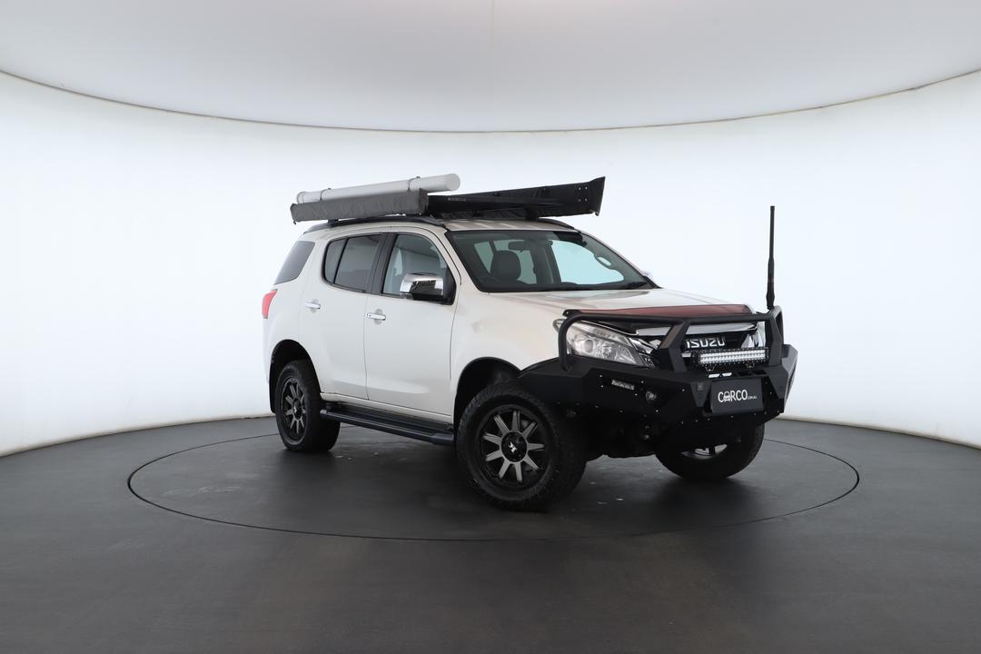 Exterior view frame 0