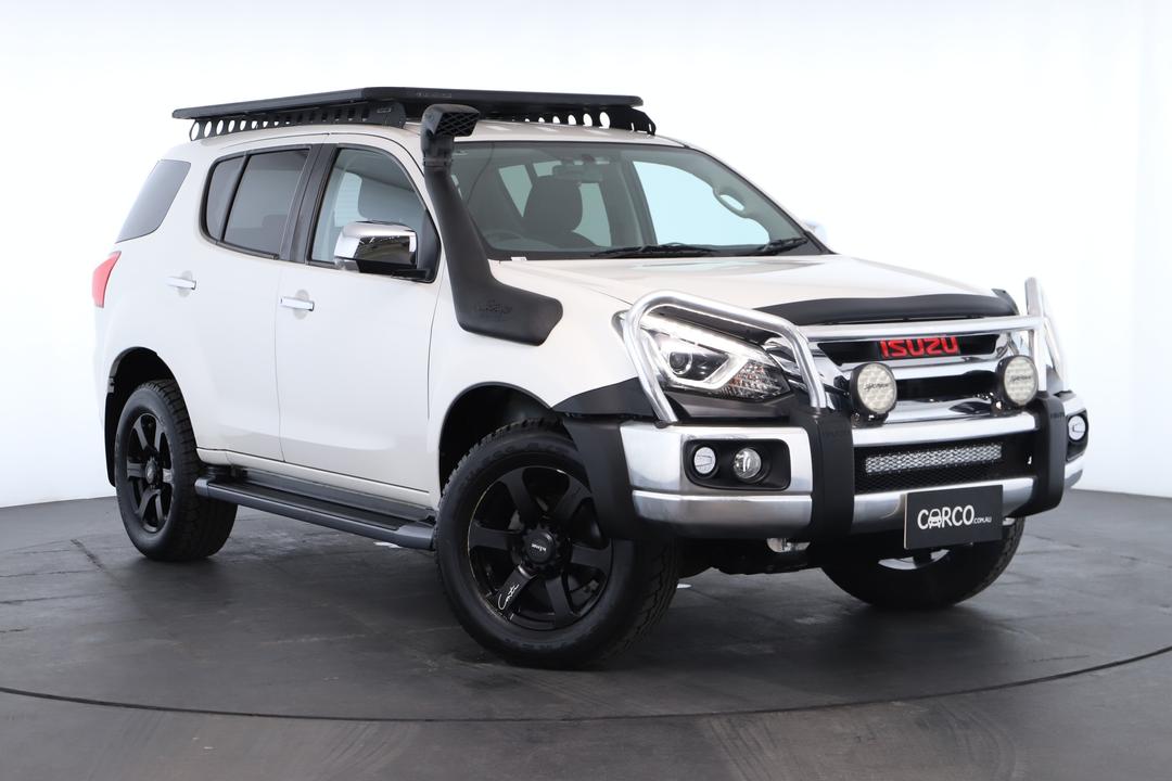 Exterior view frame 0