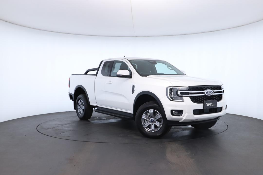 Exterior view frame 0