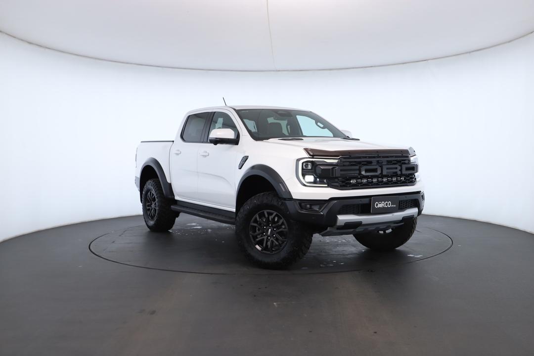 Exterior view frame 0