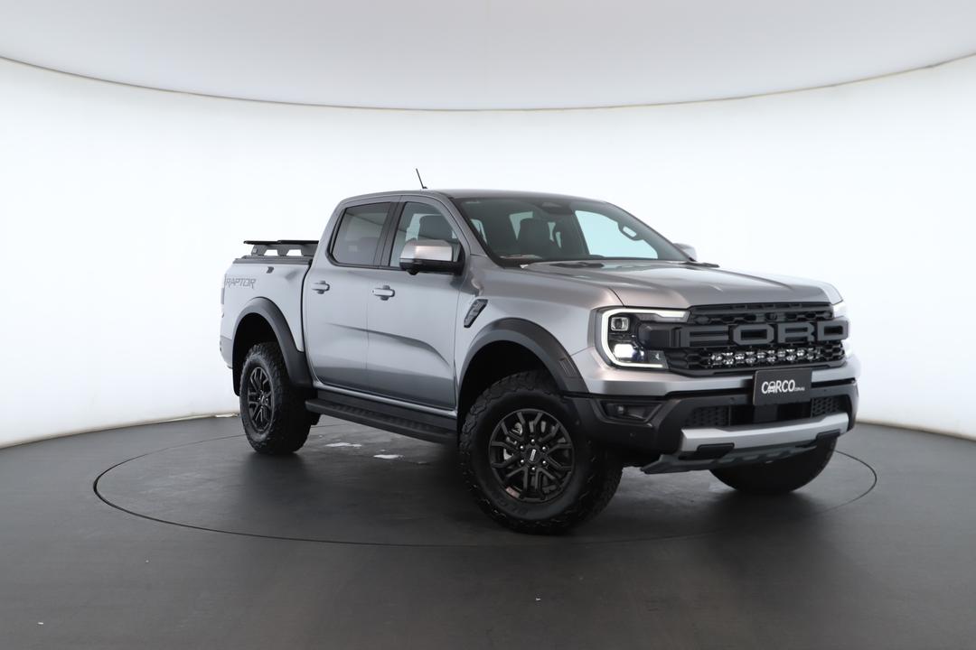 Exterior view frame 0