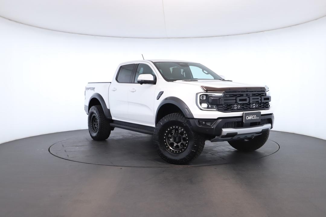 Exterior view frame 0