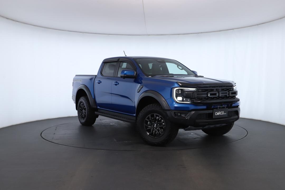 Exterior view frame 0