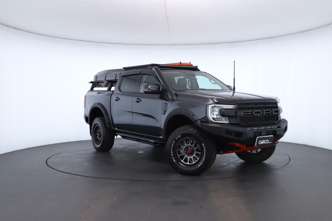 Exterior view frame 0