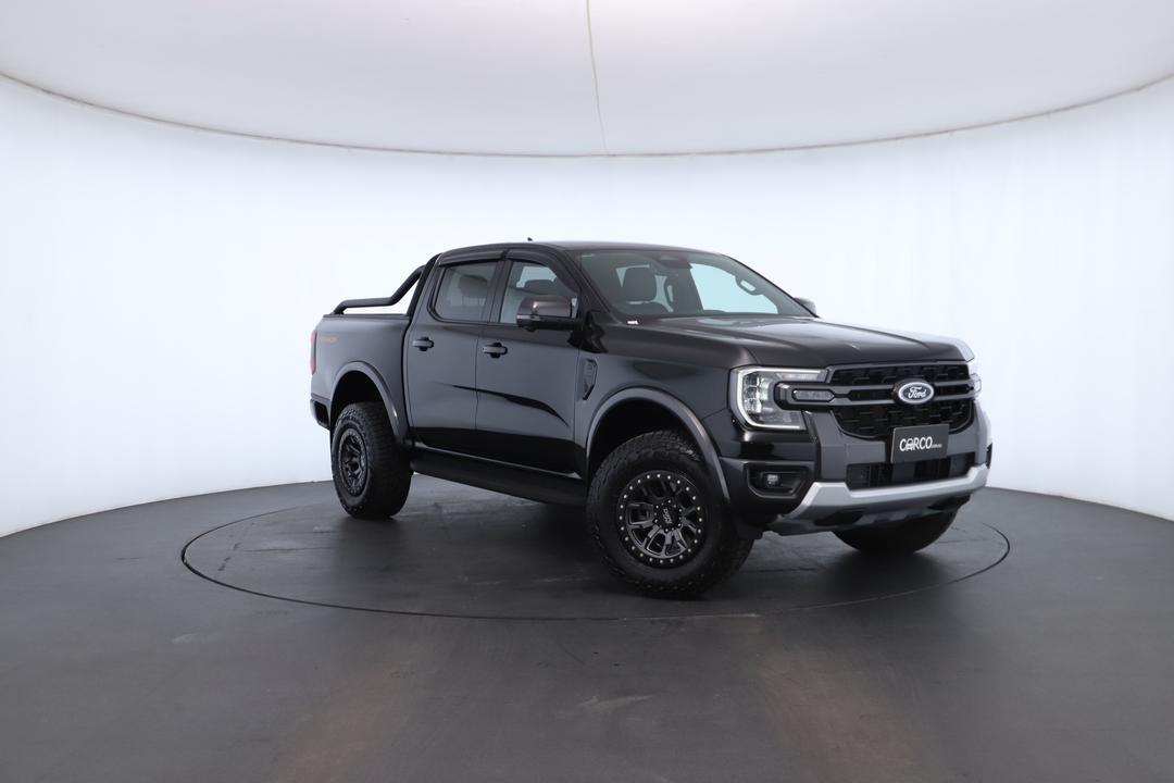 Exterior view frame 0