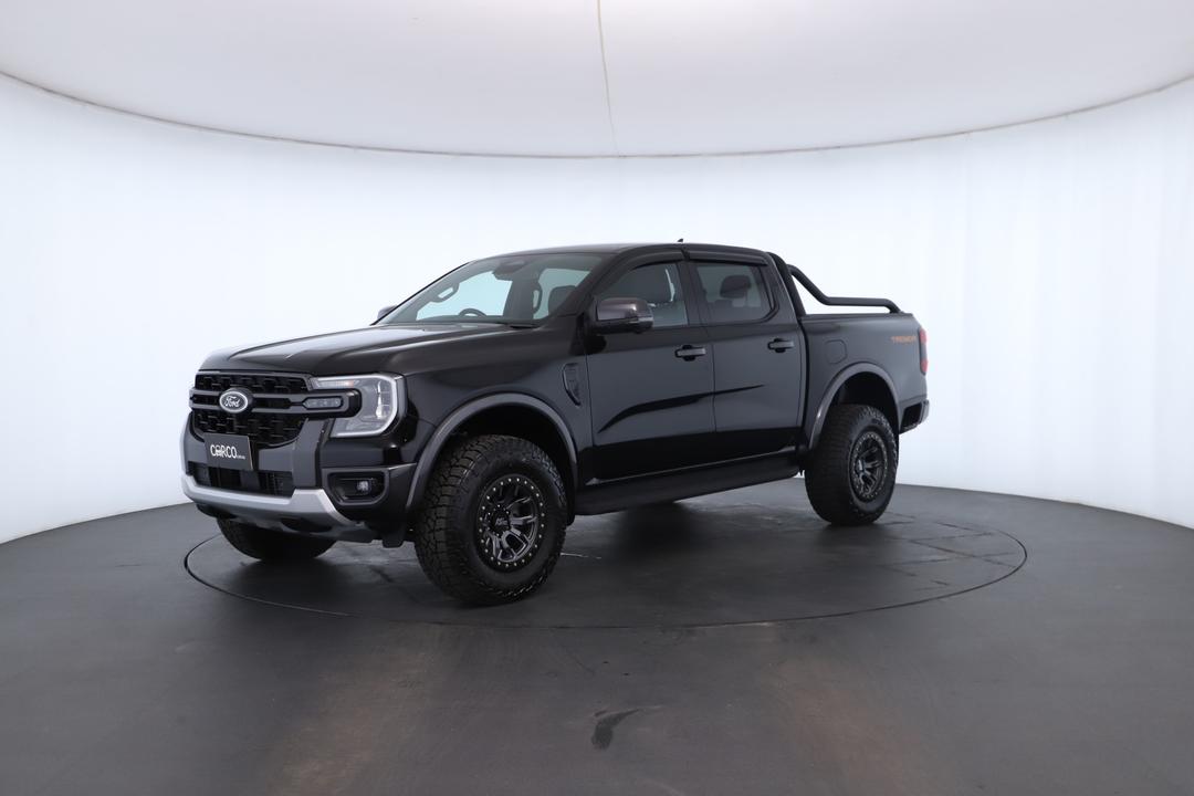 Exterior view frame 5