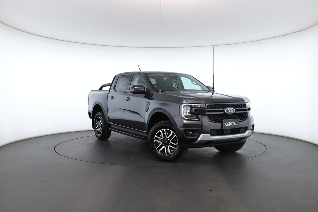 Exterior view frame 0