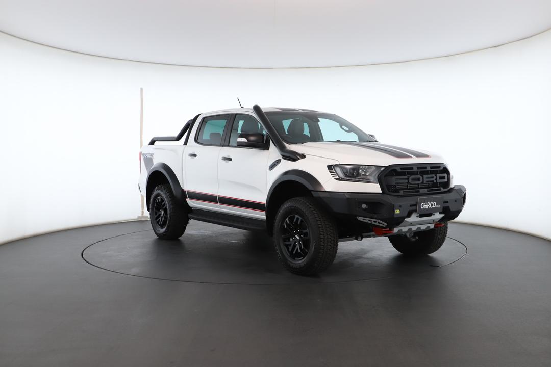 Exterior view frame 1