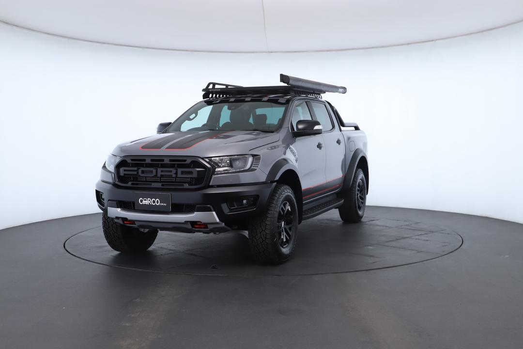 Exterior view frame 4