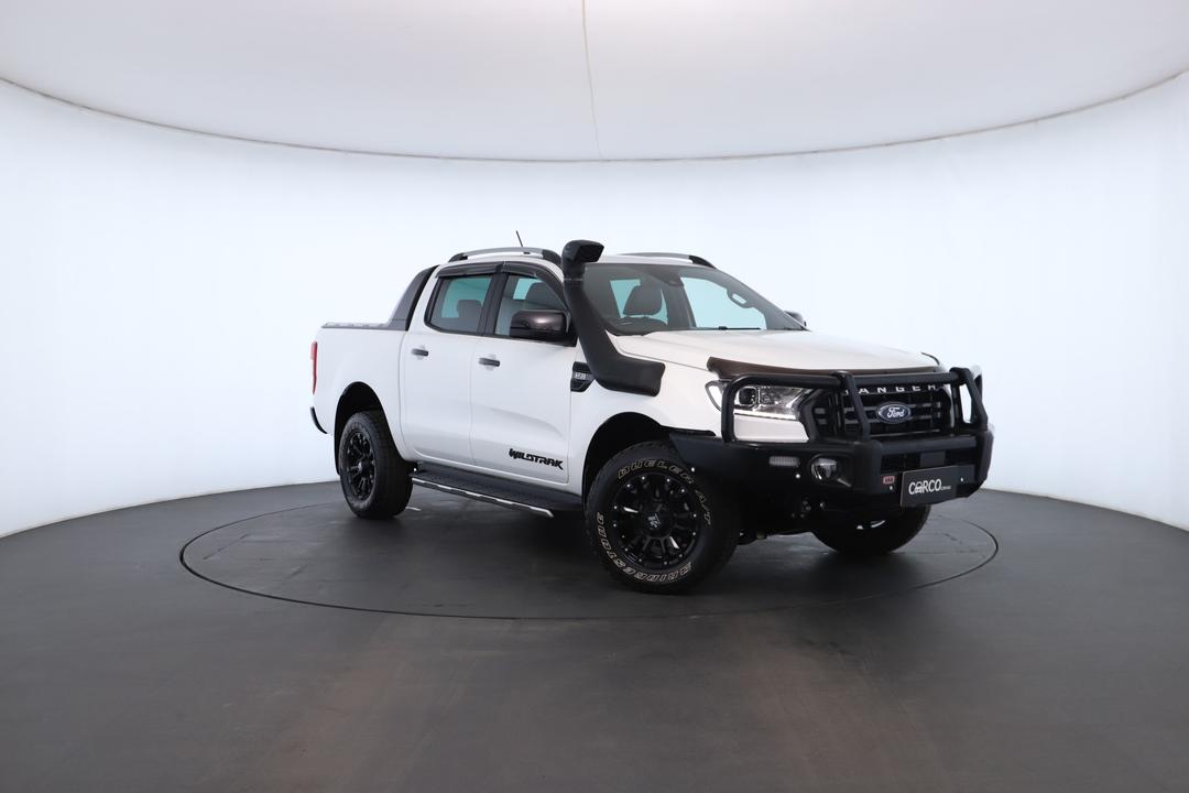 Exterior view frame 0