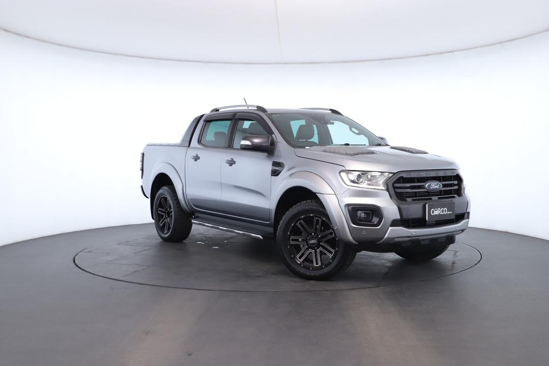 Exterior view frame 0