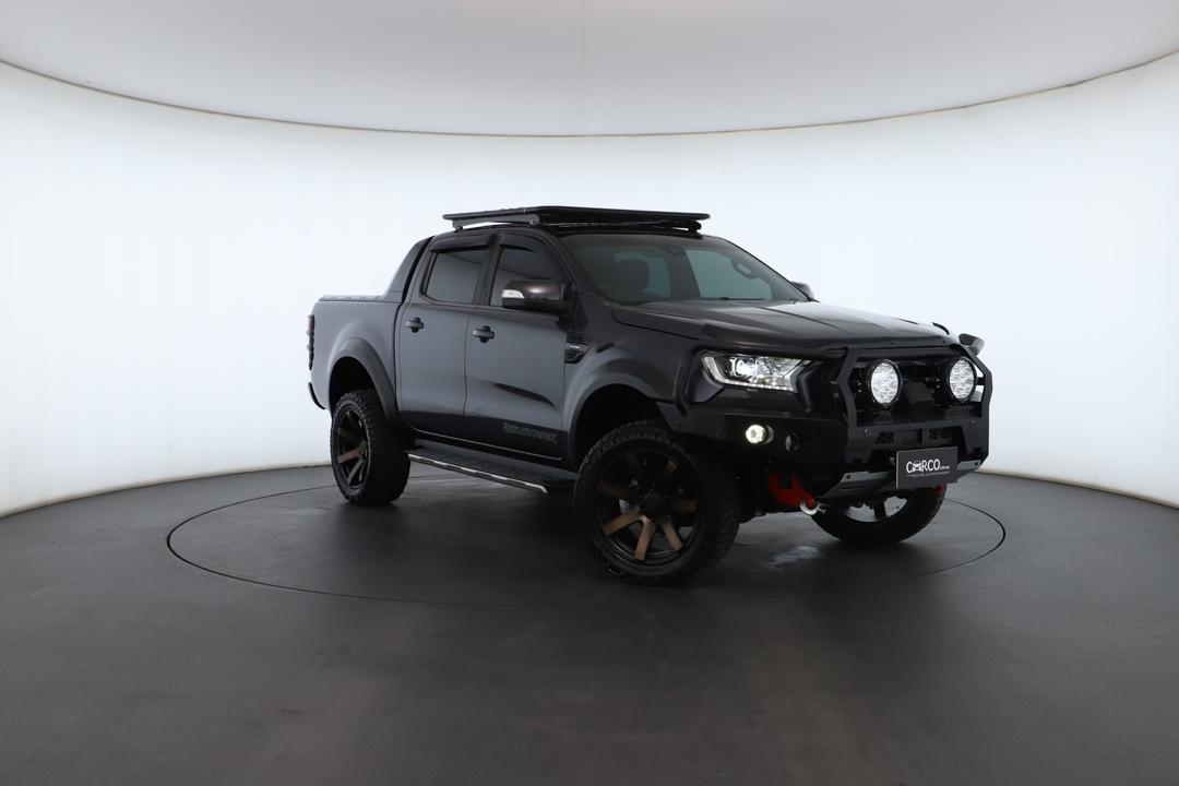 Exterior view frame 0