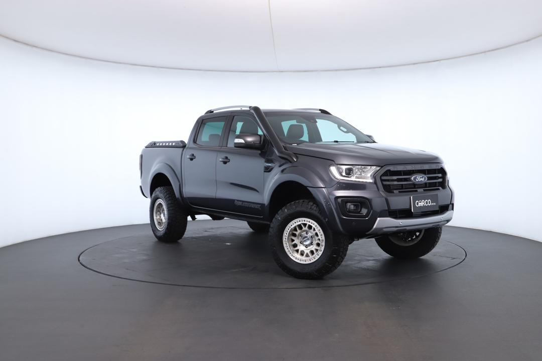 Exterior view frame 0